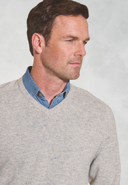 Barton Winter White Lambswool V-Neck Jumper